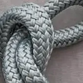 Rope rug, light grey, tightly knotted with a braided texture; detailed interwoven strands create a three-dimensional, durable outdoor surface.